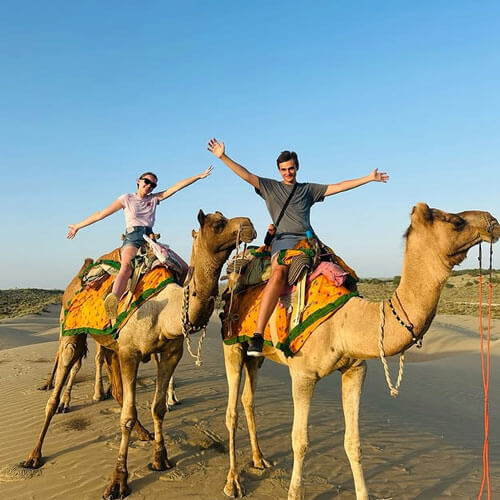 jaisalmer-and-trusting-for-their-desert-adventures