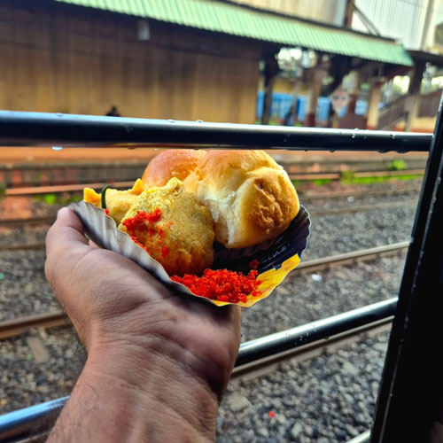 vadapav-mumbai