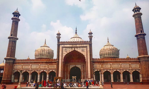 Top Attractions to Explore in Agra